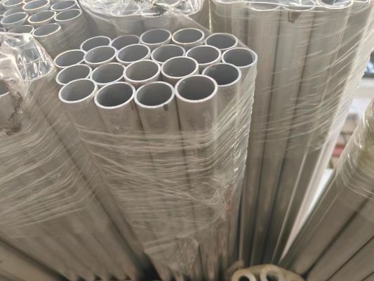 Nhà máy hoàn thiện ống nhôm tròn trang trí Treo trần ống nhôm vuông